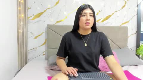 Asshley online show from February 4, 10:58 pm