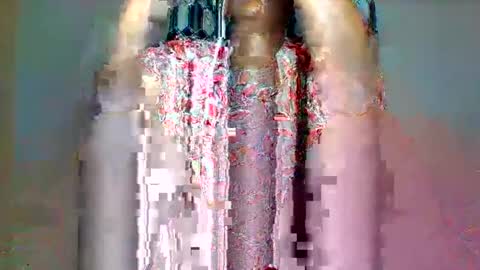 Snapshot of assqueen4 chatting on December 16, 6:35 pm FLORAH DANIEL online show from December 16, 6:35 pm