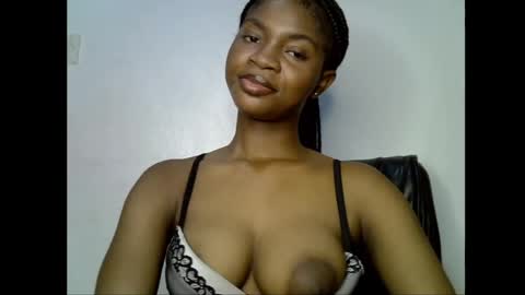 Lily online show from April 21, 9:39 pm
