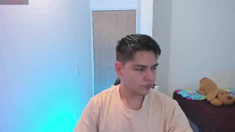 Snapshot of asta_kuro chatting on April 24, 11:12 am Asta Kuno online show from April 24, 11:12 am
