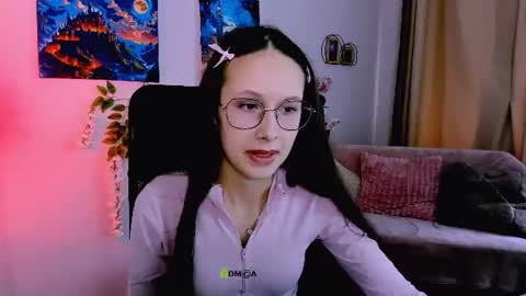 Snapshot of astra_boom chatting on July 23, 8:34 am astra_boom online show from July 23, 8:34 am