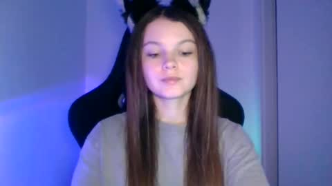 astradream_ online show from September 29, 5:18 pm