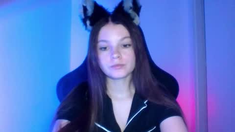 astradream_ online show from October 8, 5:32 pm