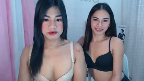 Snapshot of astraea_xxx chatting on January 29, 10:01 pm Anna online show from January 29, 10:01 pm