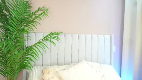 Astrea online show from February 23, 9:05 pm