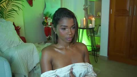 Astrea online show from December 15, 10:25 pm