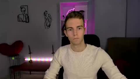 astren online show from November 6, 1:12 pm