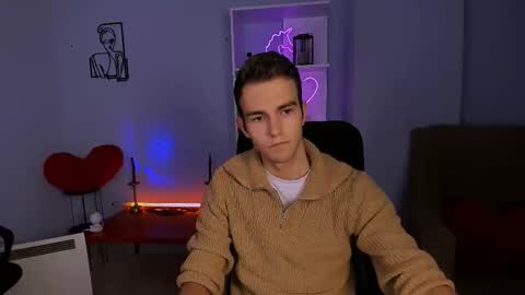 astren online show from November 25, 6:57 am