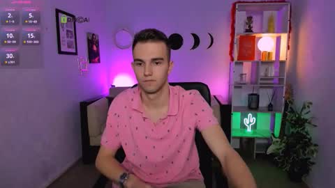 Snapshot of astren_villo chatting on February 24, 6:39 pm astren online show from February 24, 6:39 pm