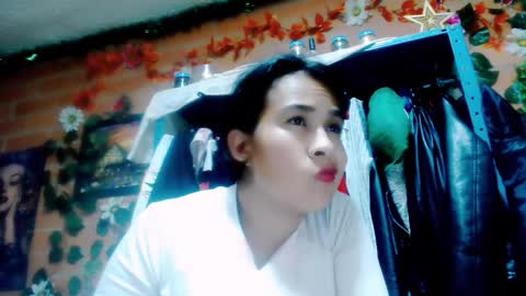 astrid_hauser66 online show from November 8, 4:34 am