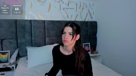 astrid_velle online show from December 21, 4:30 am