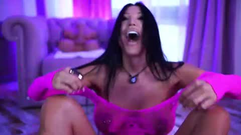 astridvexxx online show from July 15, 3:56 am