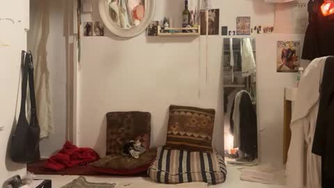 Astro Doll online show from January 31, 6:47 pm