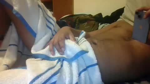 Snapshot of astroluis22mi chatting on October 5, 4:55 am astroluis22mi online show from October 5, 4:55 am