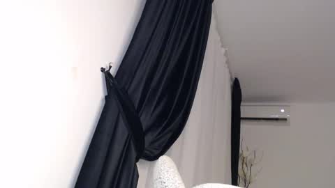 Assya   online show from December 14, 7:25 pm