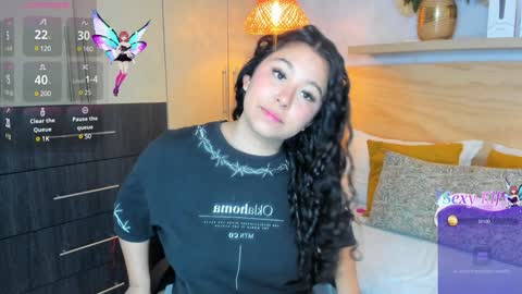 Snapshot of atena_cuteee chatting on December 30, 7:11 pm sofia online show from December 30, 7:11 pm