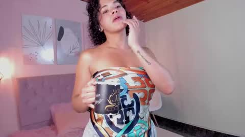 Snapshot of atenajb chatting on October 7, 3:58 am ATENA online show from October 7, 3:58 am