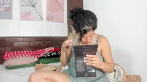 Snapshot of atenajb chatting on February 22, 9:57 pm ATENA online show from February 22, 9:57 pm