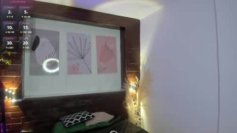 Snapshot of atenajb chatting on March 25, 3:01 am ATENA online show from March 25, 3:01 am