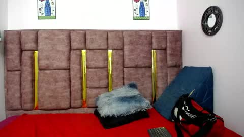 Snapshot of atenea_420 chatting on May 2, 4:06 am COLOMBIA online show from May 2, 4:06 am