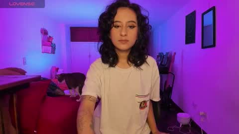 Atenea online show from October 18, 4:59 am