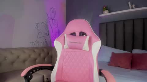 Atenea online show from November 25, 7:47 pm