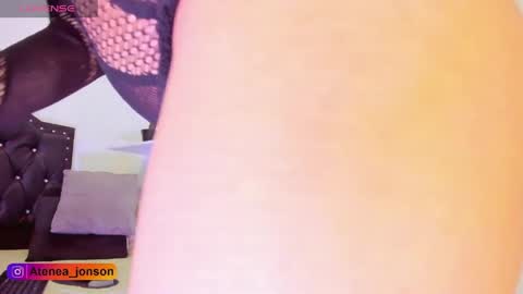 atenea_jonson online show from June 1, 12:45 am