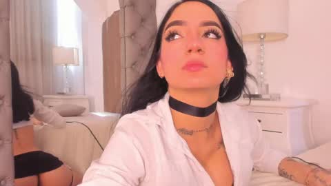 Snapshot of atenea_lux chatting on May 22, 7:30 pm atenea lux online show from May 22, 7:30 pm
