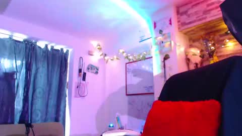 Atenea online show from February 18, 8:14 pm