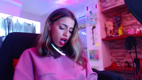 Atenea online show from February 20, 6:02 pm