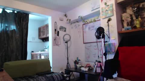 Atenea online show from March 2, 1:16 pm