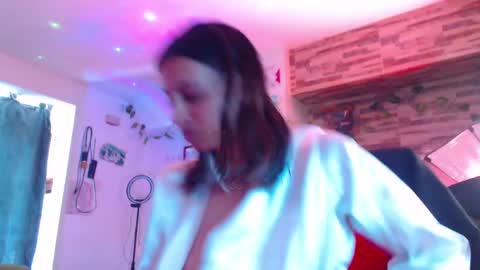 Atenea online show from March 12, 4:35 pm