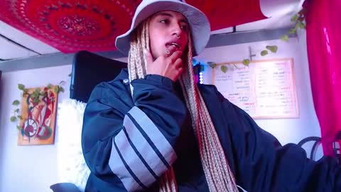 Atenea online show from October 22, 1:33 pm