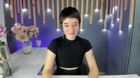 Athenea online show from May 27, 12:46 pm