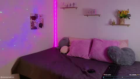 Snapshot of athena_makri05 chatting on February 21, 12:49 am ATENEA MAKRI online show from February 21, 12:49 am