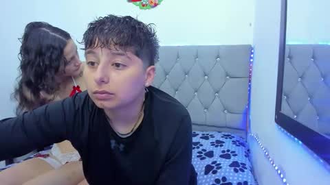 Snapshot of athenea_zuleinys chatting on December 14, 12:10 pm athenea_zuleinys online show from December 14, 12:10 pm