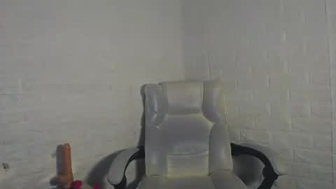 atheneahh online show from November 8, 2:28 pm