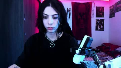 athenauwu online show from October 23, 5:29 am