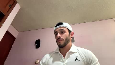 Snapshot of athlete_boy22 chatting on April 24, 11:51 pm Atlas online show from April 24, 11:51 pm
