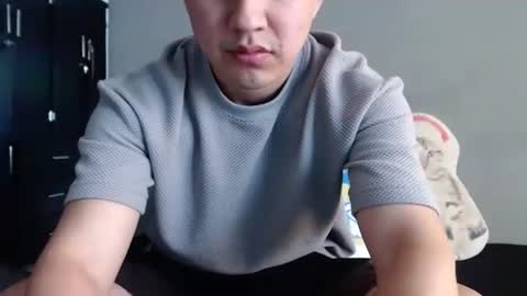 Snapshot of athleticboy2026 chatting on January 6, 4:43 pm Robin online show from January 6, 4:43 pm