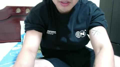 Snapshot of athleticboy2026 chatting on May 19, 2:18 am Robin online show from May 19, 2:18 am