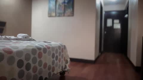 Snapshot of atizamen chatting on December 6, 11:03 pm atizamen online show from December 6, 11:03 pm