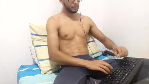 Snapshot of atorres21 chatting on February 23, 5:39 pm Torres online show from February 23, 5:39 pm
