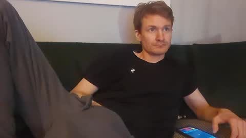 Max Powers online show from December 25, 3:28 pm