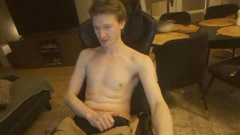 Max Powers online show from February 7, 5:52 am