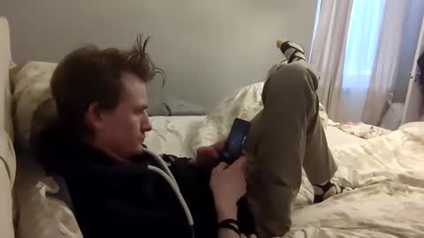 Max Powers online show from February 7, 1:43 pm