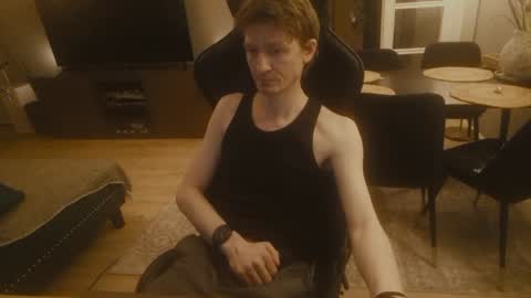 Max Powers online show from February 8, 5:08 am