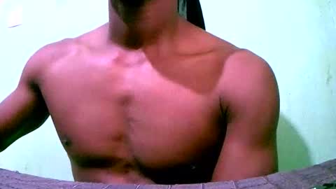 Snapshot of aubergino2580 chatting on November 10, 12:04 pm aubergino2580 online show from November 10, 12:04 pm