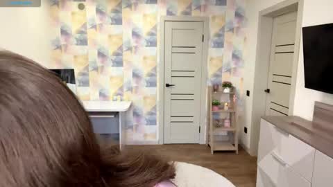 Jolyn online show from February 11, 6:07 am