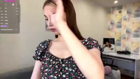 Jolyn online show from March 29, 4:12 am